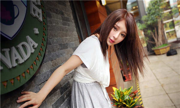 梁山想找一个女性生孩子给报酬-｛找个女人生孩子多少钱｝